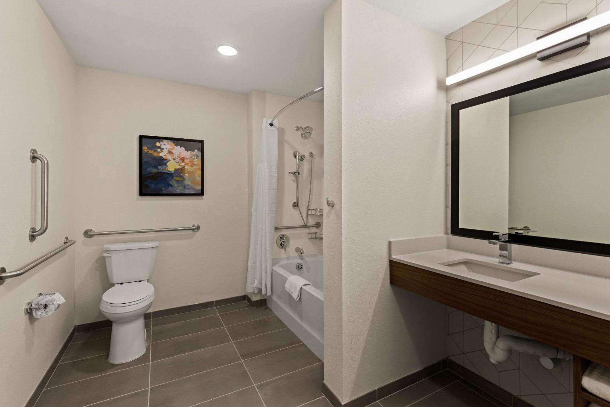 Everhome Suites El Paso Airport Near Fort Bliss Loma Terrace المظهر الخارجي الصورة